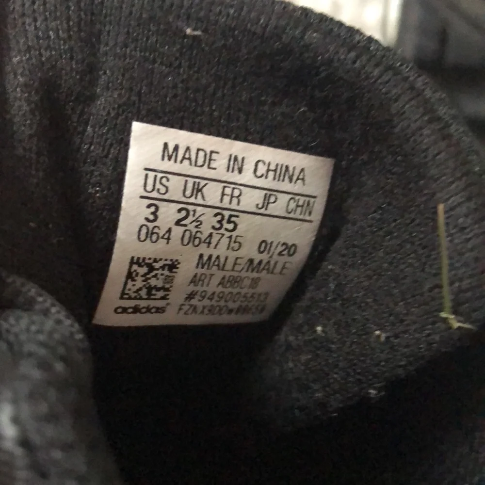 💕 Adidas Rundown Cleats 💕 - Picture 5 of 7